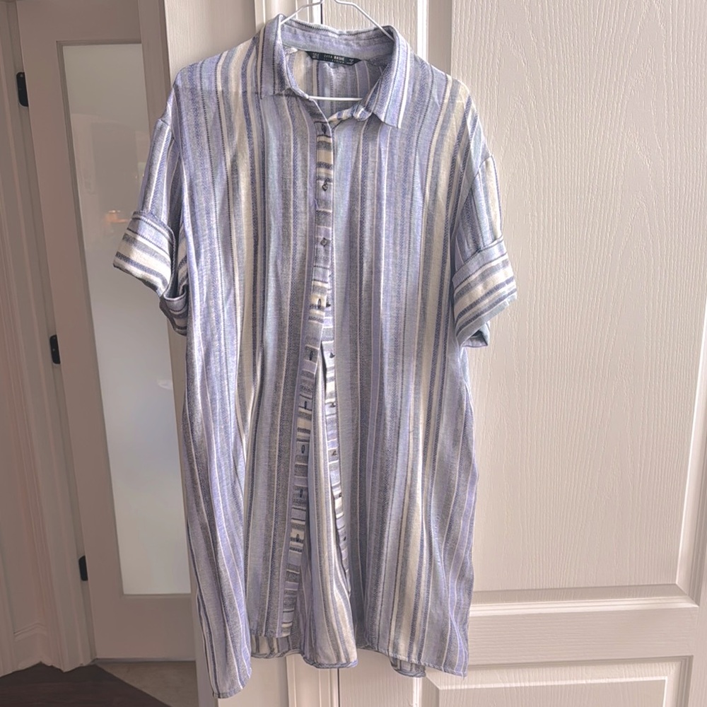 🌞🌞 ZARA Denim  Striped Blue and White Shirt